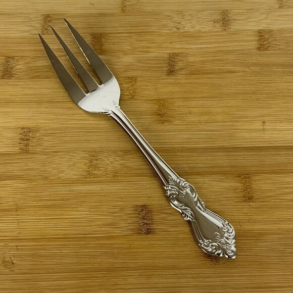 Reed and Barton Duchess Of Marlborough Serving Fork Stainless Heritage Mint - Picture 1 of 4